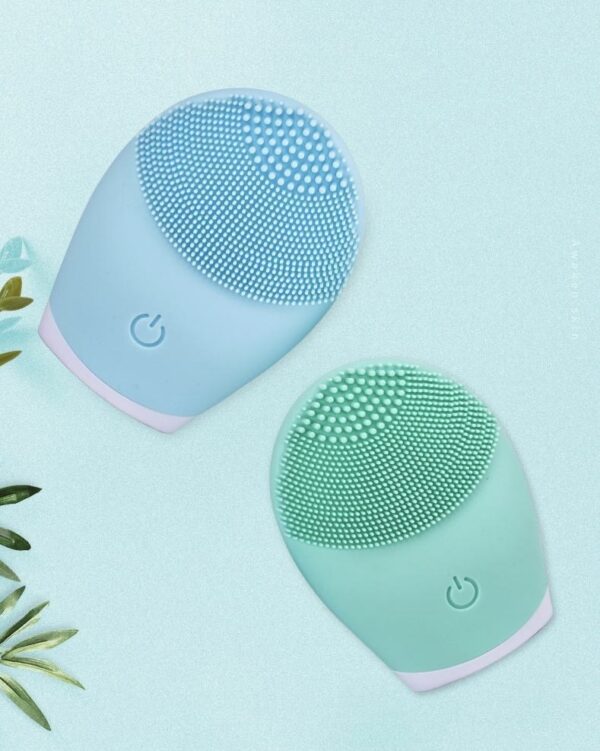 Wakenskin Electric Facial Cleansing Brush - Image 6
