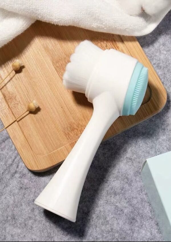 3D Double Sided Silicone Face Cleanser Brush - Image 7