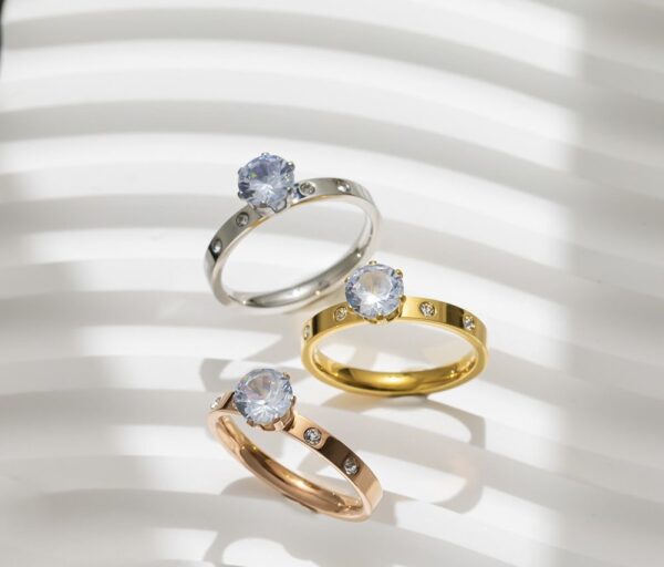 A Sparkle - Solitaire Ring - Image 7